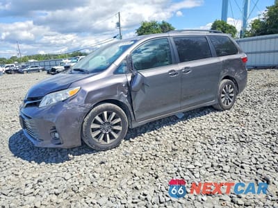 2019 TOYOTA SIENNA XLE 7-PASSENGER 5TDDZ3DC8KS220578 - główne zdjęcie licytacji z USA - miniatura