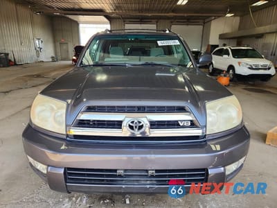 Piąte zdjęcie samochodu w środku: 2005 TOYOTA 4RUNNER SR5 VIN:JTEBT14R158027159 - miniatura