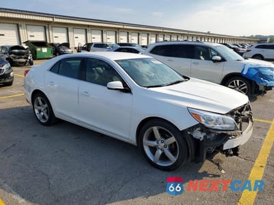 Czwarte zdjęcie samochodu z boku: 2016 CHEVROLET MALIBU LIMITED LT VIN:1G11C5SA0GU159062 - miniatura