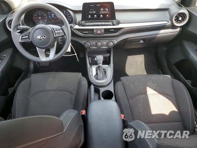 Zdjęcie 8 z 13 samochodu: 2020 KIA FORTE FE VIN:3KPF24AD6LE191142 - miniatura