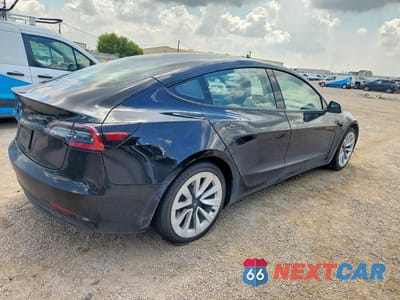 Trzecie zdjęcie samochodu z tyłu: 2022 TESLA MODEL 3 VIN:5YJ3E1EA7NF187719 - miniatura