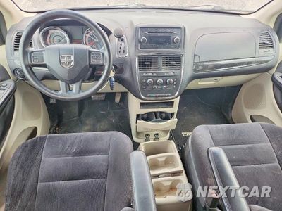 Zdjęcie 8 z 13 samochodu: 2014 DODGE GRAND CARAVAN SE VIN:2C4RDGBG7ER478380 - miniatura