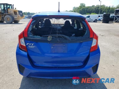 Zdjęcie 6 z 12 samochodu: 2015 HONDA FIT LX VIN:3HGGK5H50FM714160 - miniatura