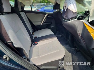 Zdjęcie 11 z 13 samochodu: 2018 TOYOTA RAV4 XLE VIN:JTMRFREV7JJ254380 - miniatura
