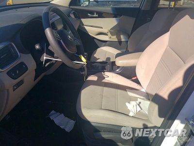 Zdjęcie 7 z 12 samochodu: 2019 KIA SORENTO LX VIN:5XYPGDA31KG454152 - miniatura
