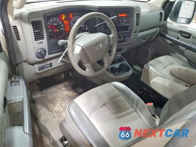 Zdjęcie 8 z 13 samochodu: 2015 NISSAN NV 2500 VIN:1N6BF0LX3FN801174 - miniatura