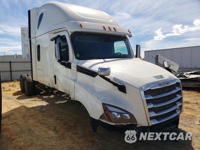 Czwarte zdjęcie samochodu z boku: 2019 FREIGHTLINER CASCADIA 126