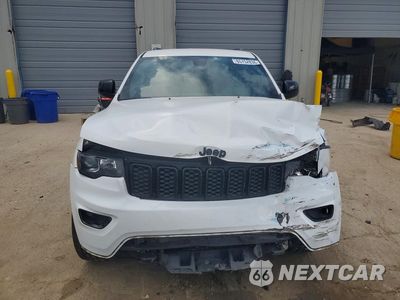 Piąte zdjęcie samochodu w środku: 2019 JEEP GRAND CHEROKEE LAREDO VIN:1C4RJFAG4KC669053 - miniatura