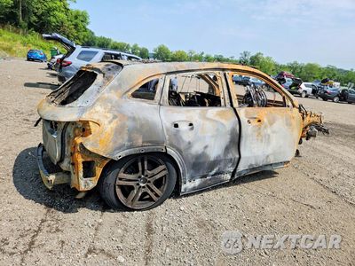 Trzecie zdjęcie samochodu z tyłu: 2021 MERCEDES-BENZ GLA 250 4MATIC VIN:W1N4N4HB0MJ216133 - miniatura