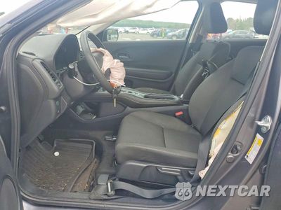Zdjęcie 7 z 14 samochodu: 2021 HONDA HR-V LX VIN:3CZRU6H33MM743553 - miniatura