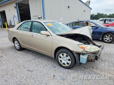 Czwarte zdjęcie samochodu z boku: 2004 TOYOTA CAMRY LE VIN:4T1BE32K24U817846 - miniatura
