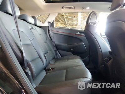 Zdjęcie 10 z 12 samochodu: 2017 HYUNDAI TUCSON LIMITED VIN:KM8J33A22HU344359 - miniatura