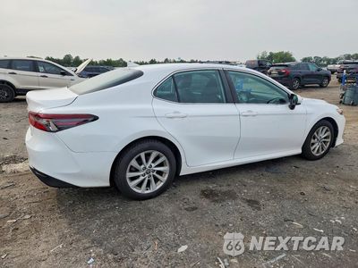 Trzecie zdjęcie samochodu z tyłu: 2021 TOYOTA CAMRY LE VIN:4T1C11AK0MU574012 - miniatura