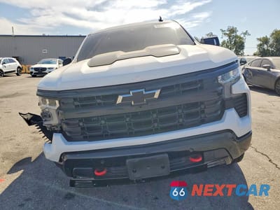 Piąte zdjęcie samochodu w środku: 2026 CHEVROLET SILVERADO K1500 LT TRAIL BOSS VIN:3GCUKFED2TG327901 - miniatura