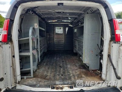 Zdjęcie 10 z 14 samochodu: 2021 CHEVROLET EXPRESS G2500 VIN:1GCWGAF71M1170321 - miniatura