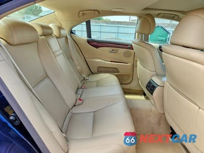 Zdjęcie 10 z 12 samochodu: 2012 LEXUS LS 460 VIN:JTHCL5EF3C5014169 - miniatura