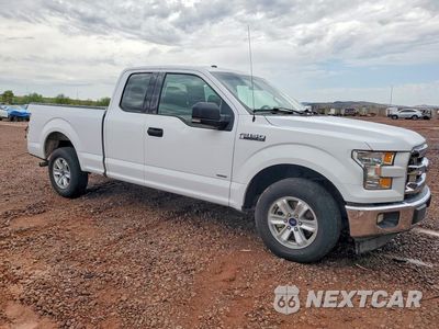 Czwarte zdjęcie samochodu z boku: 2017 FORD F150 SUPER CAB VIN:1FTEX1CG3HKD62114 - miniatura