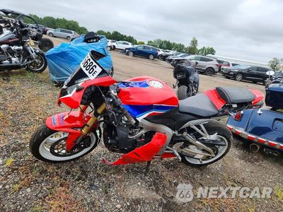 Trzecie zdjęcie samochodu z tyłu: 2012 HONDA CBR600 RR VIN:JH2PC4046CK500454 - miniatura