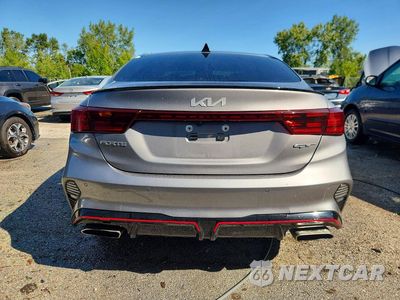 Zdjęcie 6 z 13 samochodu: 2023 KIA FORTE GT VIN:3KPF44AC3PE527854 - miniatura