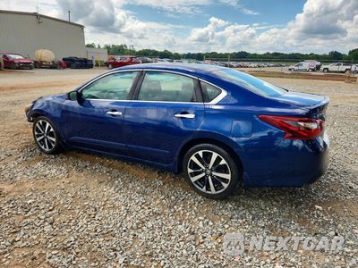 Drugie zdjęcie samochodu z przodu: 2017 NISSAN ALTIMA 2.5 SR VIN:1N4AL3AP1HC498427 - miniatura