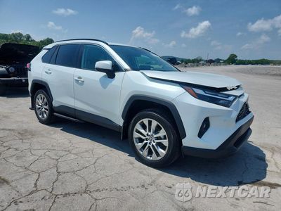 Czwarte zdjęcie samochodu z boku: 2024 TOYOTA RAV4 XLE PREMIUM VIN:2T3A1RFV6RW491305 - miniatura