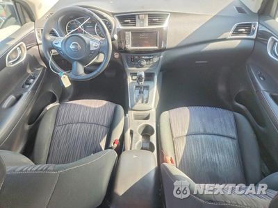 Zdjęcie 8 z 12 samochodu: 2019 NISSAN SENTRA SV VIN:3N1AB7AP9KY406759 - miniatura