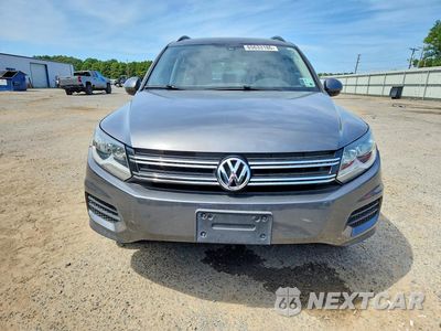 Piąte zdjęcie samochodu w środku: 2023 VOLKSWAGEN TIGUAN S VIN:WVGAV7AX7GW615979 - miniatura