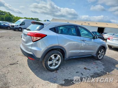 Trzecie zdjęcie samochodu z tyłu: 2018 HONDA HR-V LX VIN:3CZRU6H39JM703456 - miniatura