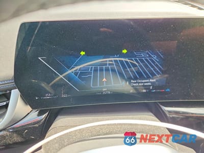 Zdjęcie 9 z 13 samochodu: 2025 BMW X1 XDRIVE28I VIN:WBX73EF01S5223876 - miniatura