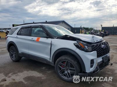 Czwarte zdjęcie samochodu z boku: 2026 FORD EXPLORER ST-LINE VIN:1FMUK8KH7TGB09415 - miniatura