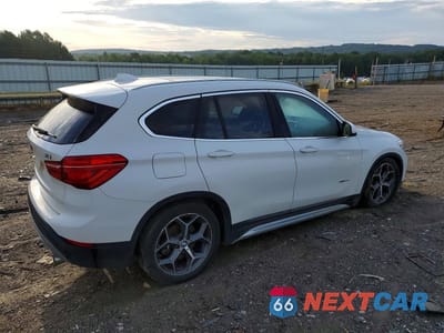 Trzecie zdjęcie samochodu z tyłu: 2018 BMW X1 XDRIVE28I VIN:WBXHT3C34J5F90974 - miniatura