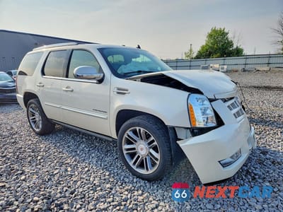 Czwarte zdjęcie samochodu z boku: 2013 CADILLAC ESCALADE PREMIUM VIN:1GYS4CEF9DR353683 - miniatura