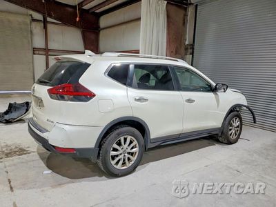 Trzecie zdjęcie samochodu z tyłu: 2018 NISSAN ROGUE SV VIN:5N1AT2MV9JC800949 - miniatura