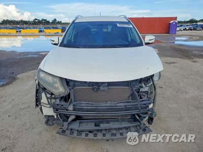 Piąte zdjęcie samochodu w środku: 2016 NISSAN ROGUE SV VIN:KNMAT2MT6GP711540 - miniatura