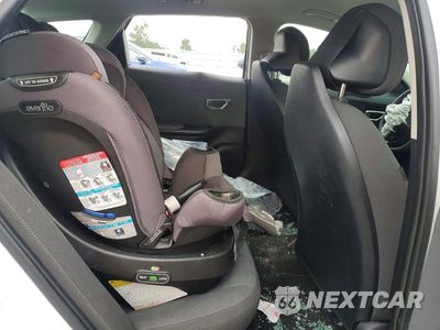 Zdjęcie 10 z 12 samochodu: 2025 KIA K4 LXS VIN:3KPFT4DEXSE009779 - miniatura