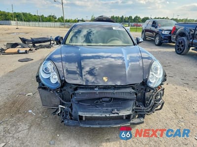 Piąte zdjęcie samochodu w środku: 2015 PORSCHE PANAMERA SE HYBRID VIN:WP0AD2A7XFL041534 - miniatura