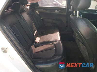 Zdjęcie 10 z 12 samochodu: 2021 KIA K5 GT LINE VIN:5XXG64J21MG034053 - miniatura