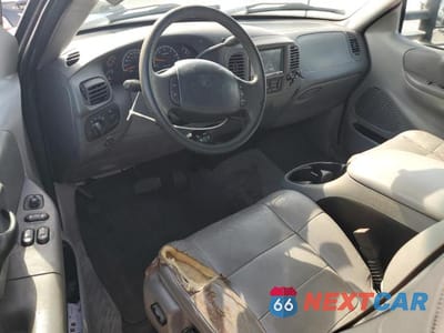 Zdjęcie 8 z 12 samochodu: 2002 FORD F150 VIN:1FTRX17L82NB11412 - miniatura