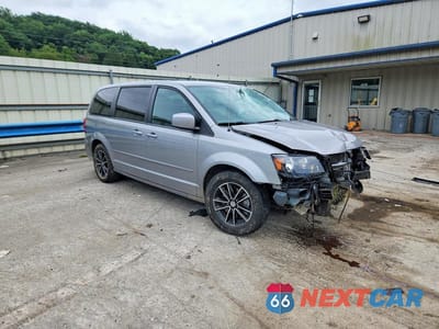 Czwarte zdjęcie samochodu z boku: 2016 DODGE GRAND CARAVAN SE VIN:2C4RDGBG5GR389636 - miniatura