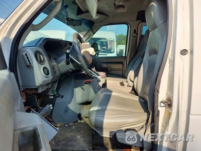 Zdjęcie 7 z 13 samochodu: 2011 FORD E350 VAN WITH BUCKET LIFT VIN:1FTSE3EL5BDB31161 - miniatura