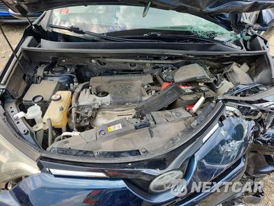 Zdjęcie 12 z 13 samochodu: 2018 TOYOTA RAV4 XLE VIN:JTMRFREV7JJ254380 - miniatura