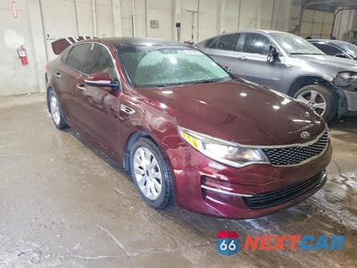 Czwarte zdjęcie samochodu z boku: 2018 KIA OPTIMA EX VIN:5XXGU4L37JG271122 - miniatura