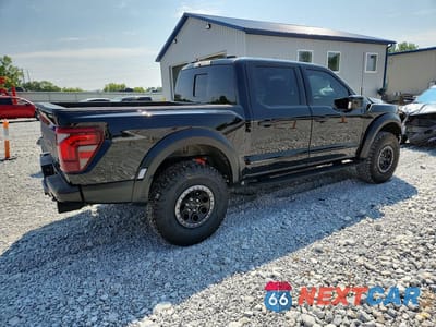 Trzecie zdjęcie samochodu z tyłu: 2025 FORD F150 RAPTOR VIN:1FTFW1RGXSFC30823 - miniatura