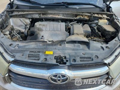 Zdjęcie 12 z 13 samochodu: 2015 TOYOTA HIGHLANDER XLE VIN:5TDKKRFH8FS088810 - miniatura