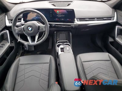 Zdjęcie 8 z 13 samochodu: 2026 BMW X1 XDRIVE28I VIN:WBX73EF06T5480937 - miniatura