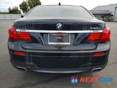 Zdjęcie 6 z 12 samochodu: 2015 BMW 740 I VIN:WBAYA6C51FD827028 - miniatura