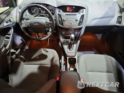 Zdjęcie 8 z 12 samochodu: 2016 FORD FOCUS SE VIN:1FADP3K27GL223650 - miniatura