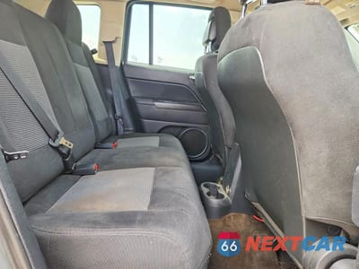 Zdjęcie 11 z 13 samochodu: 2015 JEEP COMPASS SPORT VIN:1C4NJCBA0FD325758 - miniatura