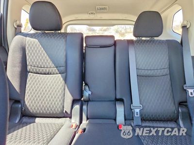 Zdjęcie 10 z 14 samochodu: 2017 NISSAN ROGUE SV VIN:JN8AT2MV7HW271440 - miniatura
