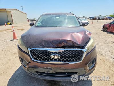 Piąte zdjęcie samochodu w środku: 2016 KIA SORENTO LX VIN:5XYPGDA36GG048813 - miniatura